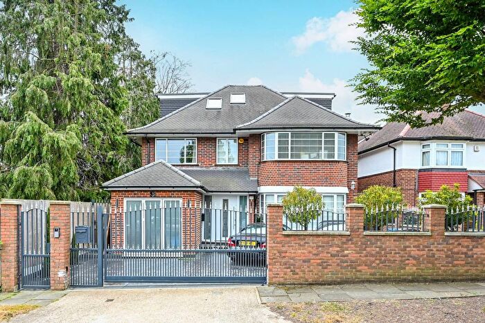 7 Bedroom Detached House For Sale In Robin Hood Lane, Kingston Vale, London, SW15