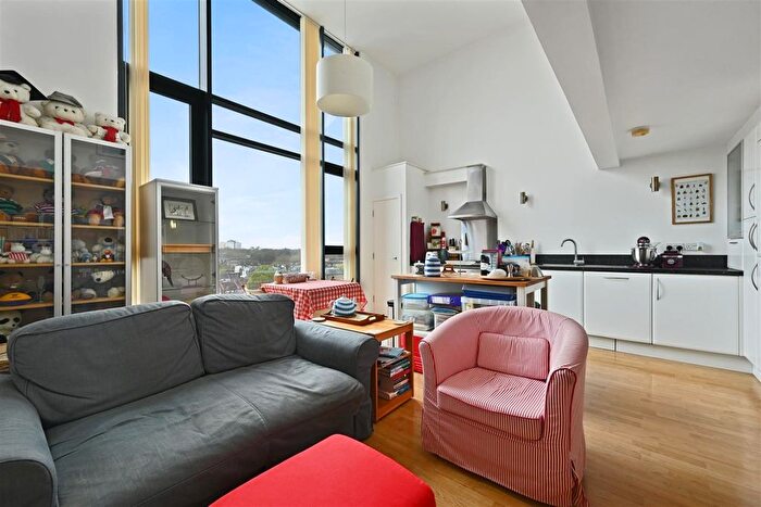 2 Bedroom Flat For Sale In Issigonis House, Cowley Road, W3
