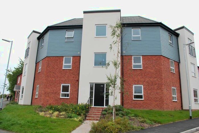 2 Bedroom Flat To Rent In Ferridays Fields, TF7