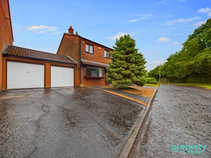 3 Bedroom Detached House For Sale In Pinewood Walk, Strathaven, South Lanarkshire, ML10