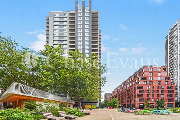 1 Bedroom Flat To Rent In Hawksbury Heights, Park Amp; Sayer, Hewson Way, Elephant And Castle, London, SE17