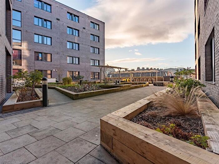 1 Bedroom Flat To Rent In Whitehall Mews, Whitehall Place, Aberdeen, AB25