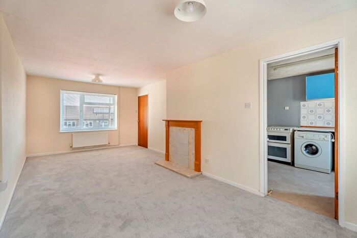 3 Bedroom End Of Terrace House For Sale In Thornwell Road, Chepstow, Monmouthshire, NP16