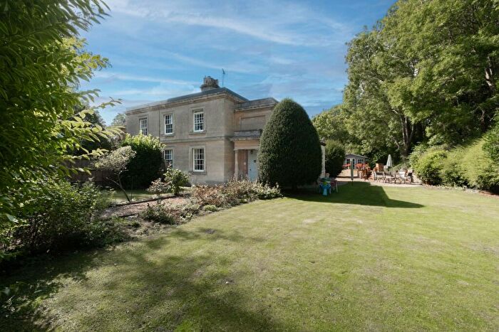 8 Bedroom House For Sale In Northampton Road, Blisworth, Northampton, NN7