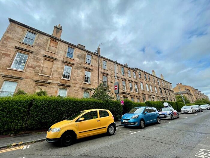 3 Bedroom Flat To Rent In Otago Street, Glasgow, G12