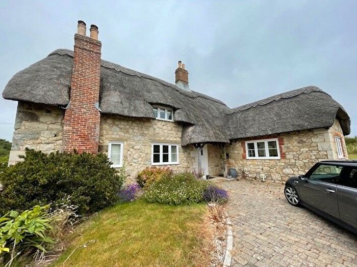 3 Bedroom Cottage To Rent In Sandown Road, Bembridge, PO35
