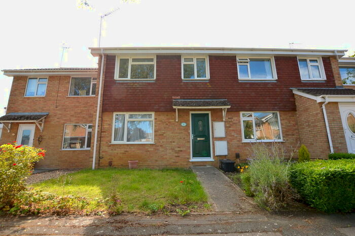 3 Bedroom Terraced House To Rent In Rossett Gardens, BA14
