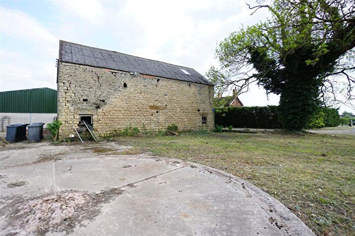 Detached House For Sale In Stone Barn, Worksop Road, Barlborough, Chesterfield, S43