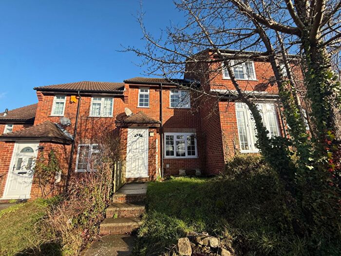 2 Bedroom Property To Rent In Charlotte Close, Chatham, ME5