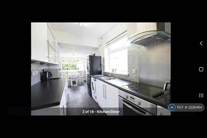 3 Bedroom Semi-Detached House To Rent In Church Lane, Scunthorpe, DN15