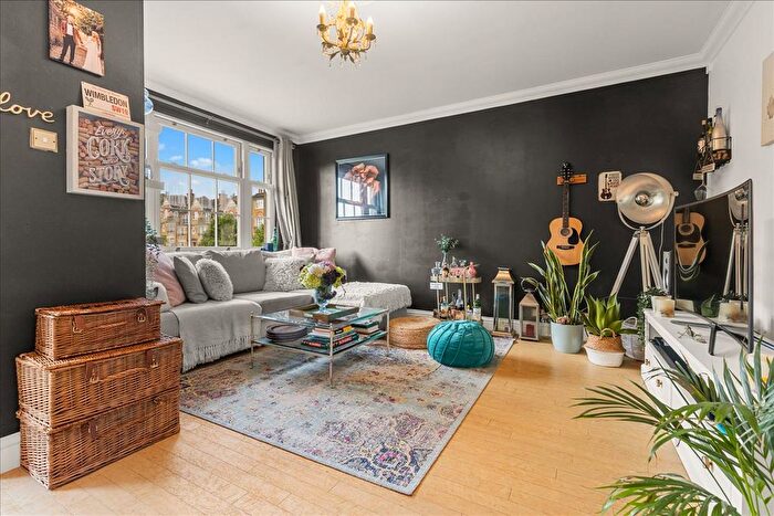 2 Bedroom Flat To Rent In Southlands Drive, London, SW19