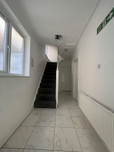 6 Bedroom Semi-Detached House To Rent In Gunnersbury Avenue, London, W3