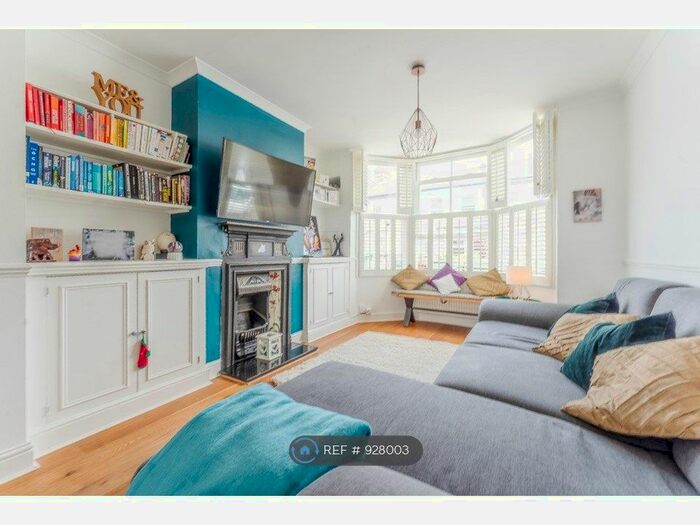 3 Bedroom Terraced House To Rent In Kings Road, Sutton, SM2