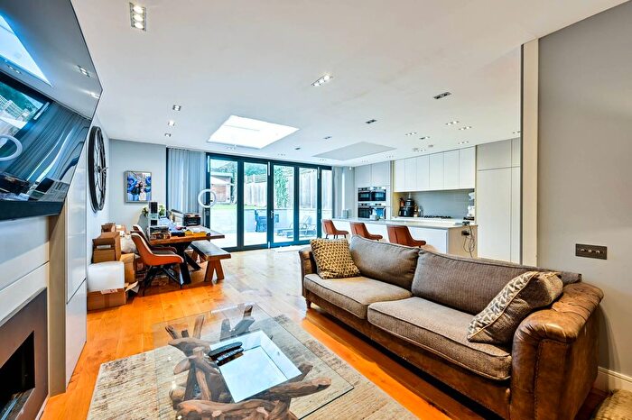 5 Bedroom Property For Sale In Southwood Drive, Surbiton, KT5