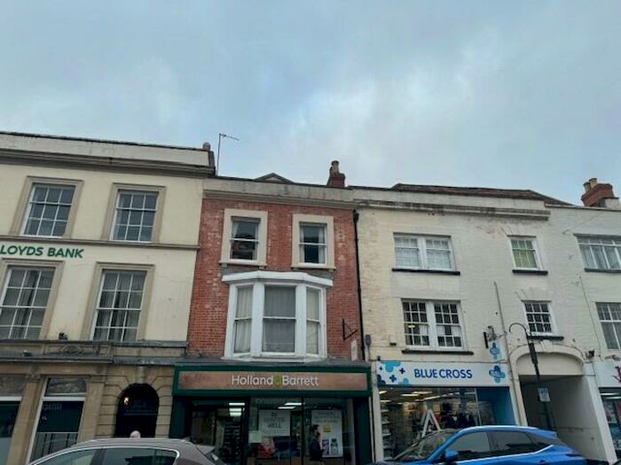 1 Bedroom Flat To Rent In High Street, Wells, BA5