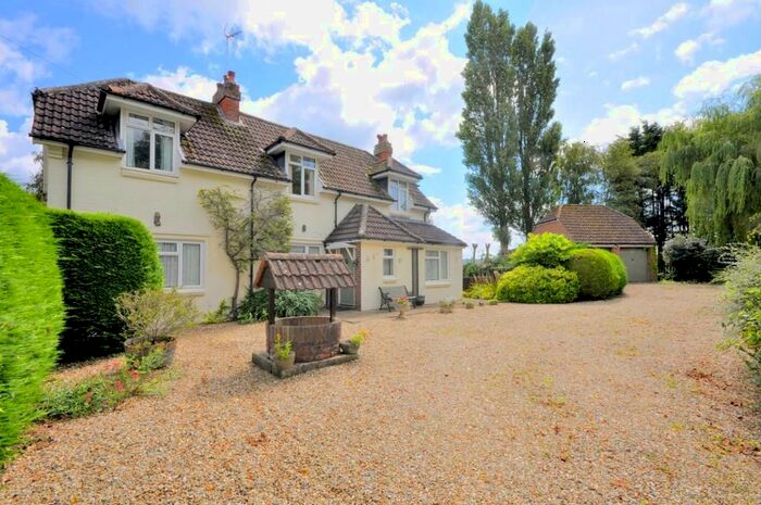 4 Bedroom Detached House For Sale In Martins Road, Keevil, Trowbridge, Wiltshire, BA14