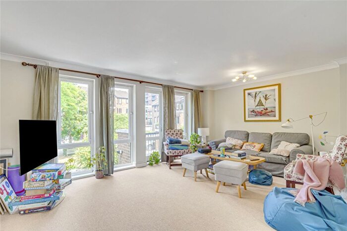 4 Bedroom Terraced House To Rent In Bagleys Lane, London, SW6