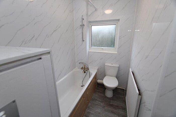 2 Bedroom Terraced House To Rent In Carlton Street, Kettering, NN16