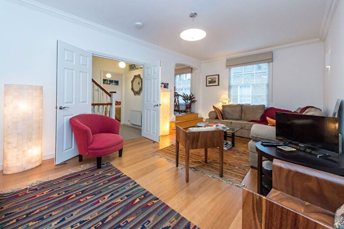 3 Bedroom Mews To Rent In Beverston Mews, London, W1H