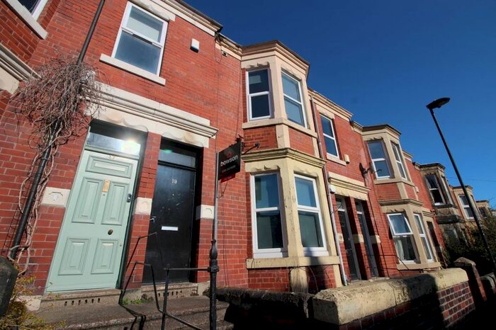 2 Bedroom Flat To Rent In Grosvenor Gardens, Jesmond Vale, Newcastle Upon Tyne, NE2