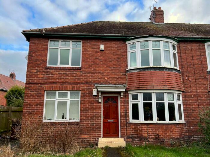 2 Bedroom Flat To Rent In Grange Road, Gosforth, Newcastle Upon Tyne, Tyne And Wear, NE3