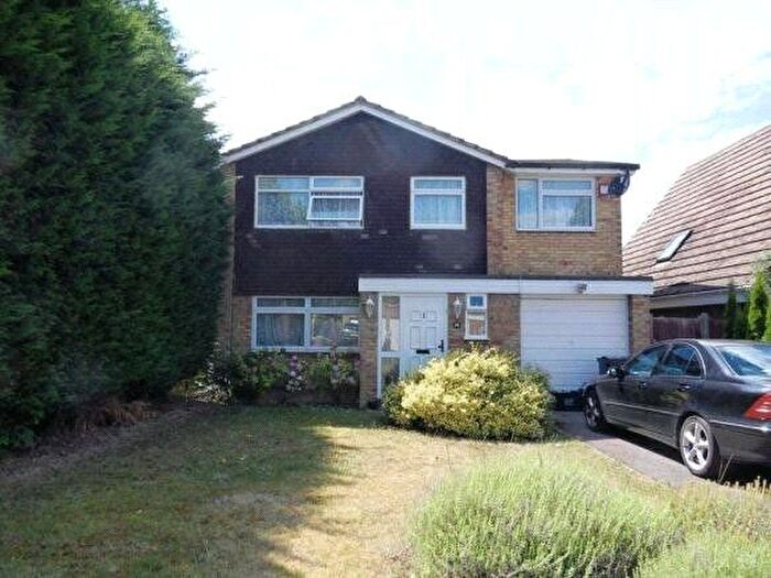 4 Bedroom Detached House To Rent In Sycamore Rise, High Beeches, Banstead, Surrey, SM7