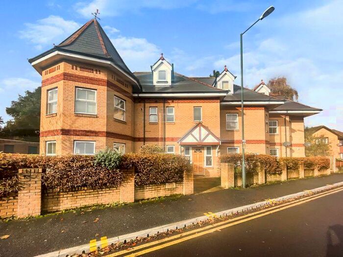 Houses for sale & to rent in BH3 7JQ, Stirling Road, Talbot And