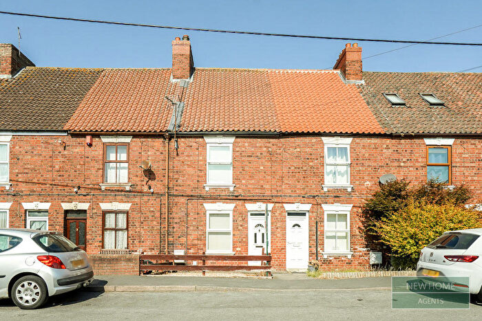 2 Bedroom Terraced House For Sale In New Trent Street, Ealand, Scunthorpe, DN17
