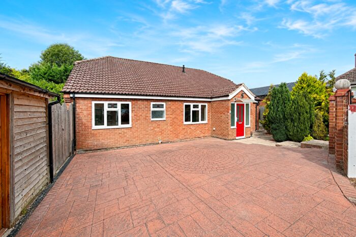 3 Bedroom Detached Bungalow For Sale In Suzan Crescent, Wantage, OX12