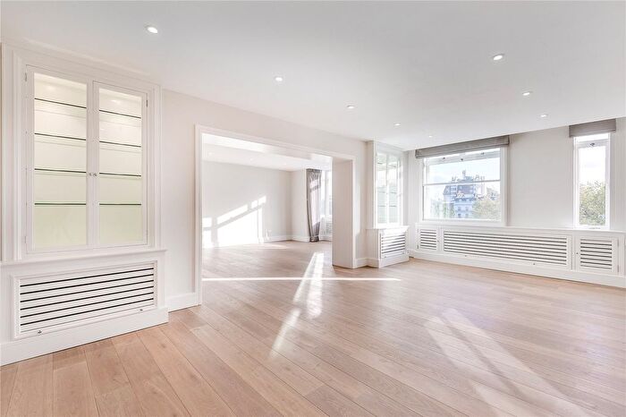 2 Bedroom Flat To Rent In Fordie House, Sloane Street, SW1X