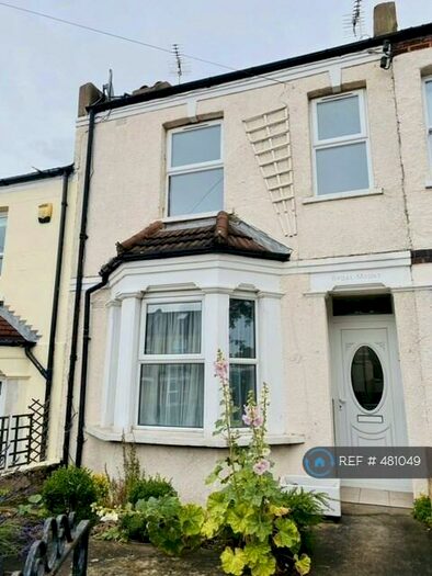 2 Bedroom Terraced House To Rent In Viewland Road, London, SE18