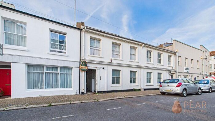 Flat To Rent In Brunswick Road, Worthing, BN11