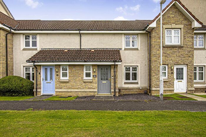 2 Bedroom Terraced House For Sale In Peasehill Fauld, Rosyth, KY11