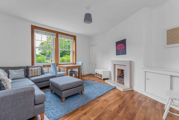 2 Bedroom Flat To Rent In Warriston Road, Edinburgh, EH7