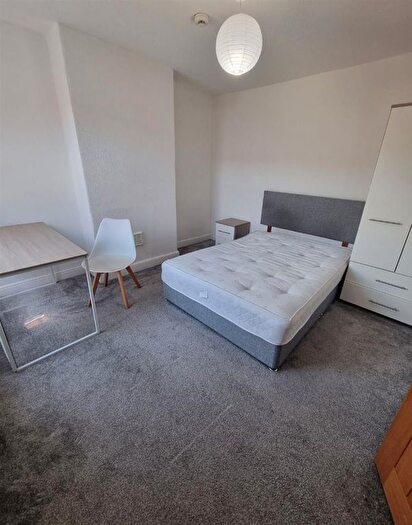 1 Bedroom Semi Detached House To Rent In Queen Street Treforest Rct, Pontypridd, CF37