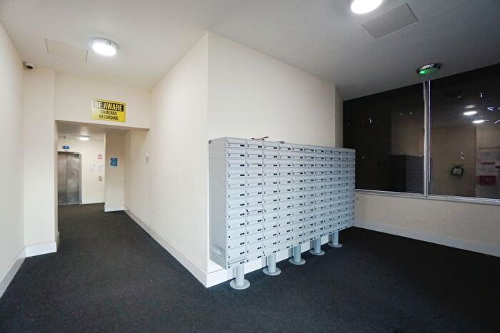 2 Bedroom Flat For Sale In Castle Court, The Minories Dudley, DY2
