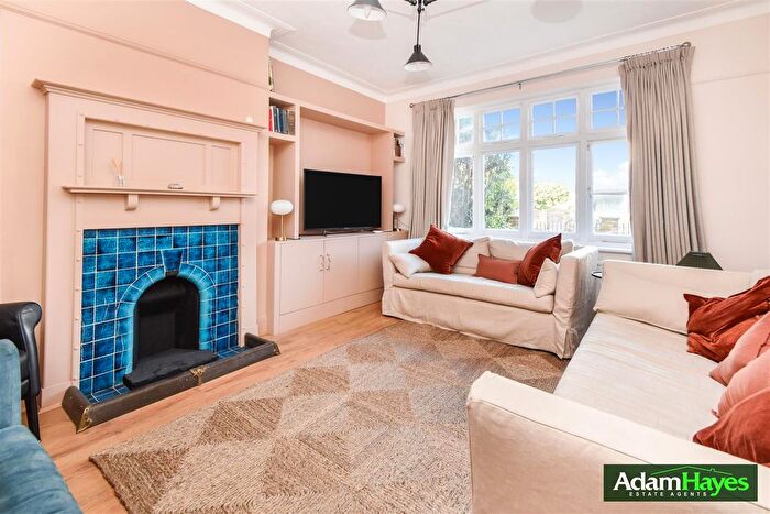 3 Bedroom Terraced House To Rent In Hervey Close, Finchley Central, N3