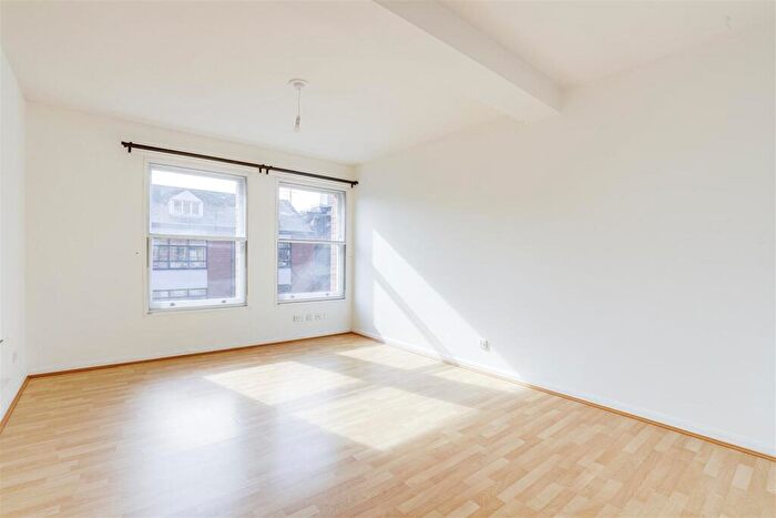 2 Bedroom Apartment To Rent In Regent Court, Derby Street, Nottinghamshire, NG1