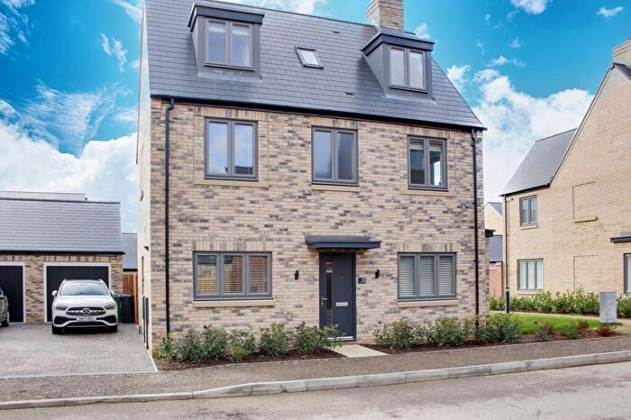 5 Bedroom House To Rent In Ailwyn Road, St. Neots, PE19