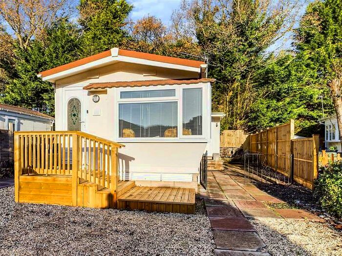 1 Bedroom Mobile Home For Sale In 49 Pinelands, Padworth, Reading, RG7