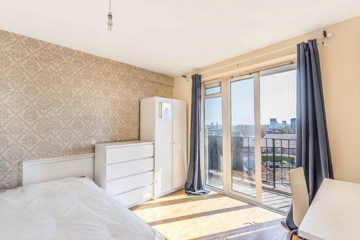 3 Bedroom Flat To Rent In Treverton Street, London W10