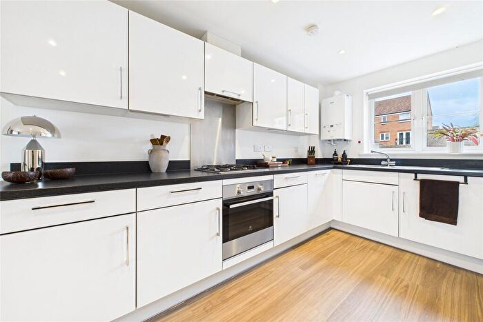 1 Bedroom Apartment For Sale In Duffet Drive, Winnersh, Wokingham, Berkshire, RG41