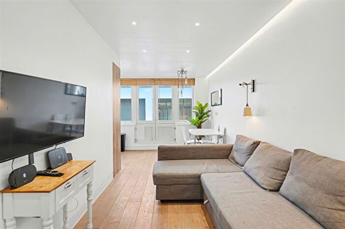 1 Bedroom Flat To Rent In Shirland Mews, Maida Vale, London, W9