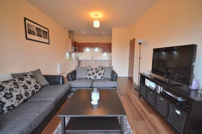 2 Bedroom Flat To Rent In Pearl Lane, Gillingham, ME7