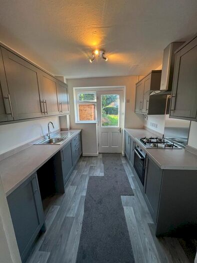 2 Bedroom End Of Terrace House To Rent In Limes Road, Cheshunt, Waltham Cross, EN8