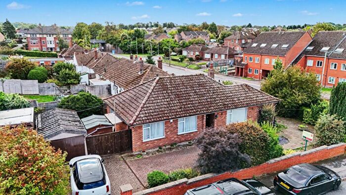 3 Bedroom Detached Bungalow For Sale In The Avenue, Newmarket, CB8