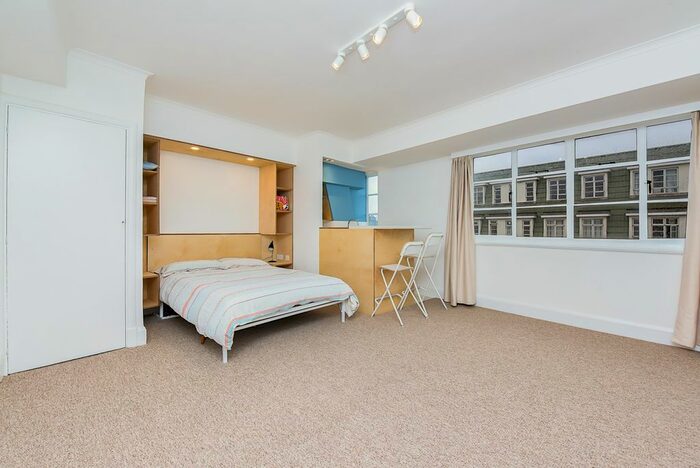 Studio To Rent In Sloane Avenue, London, SW3