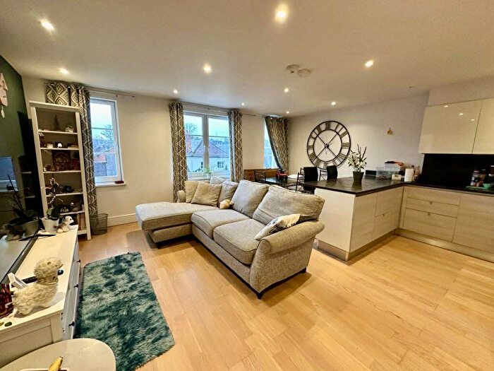 1 Bedroom Flat For Sale In Peter Baker House, Northbrook Street, Newbury, RG14