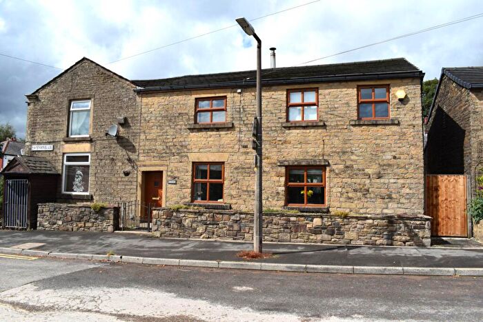 3 Bedroom Cottage For Sale In Brookfold Lane, Harwood, BL2