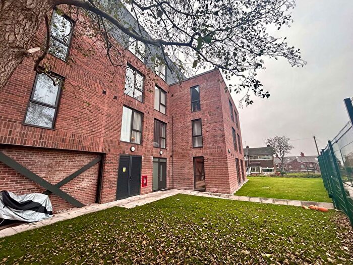 1 Bedroom Flat To Rent In Scholes Lane, St. Helens, WA10